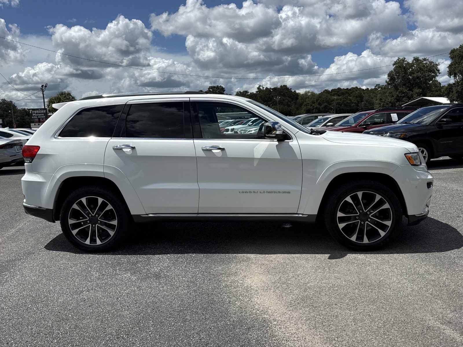 Used 2015 Jeep Grand Cherokee Summit AWD/4WD image 7