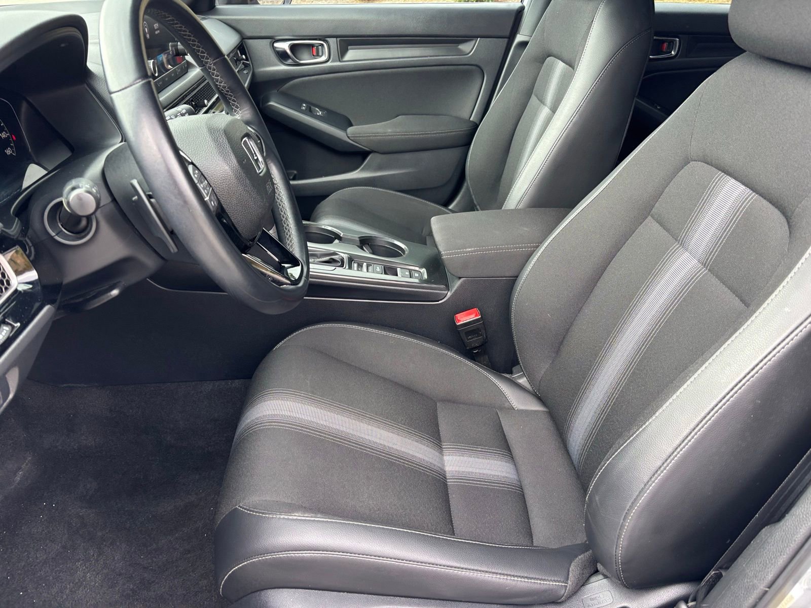 Used 2025 Honda Civic Sport image 14