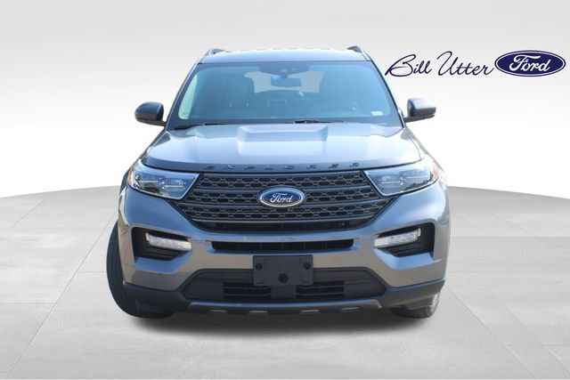 Used 2021 Ford Explorer XLT w/ Equipment Group 202A RWD image 2