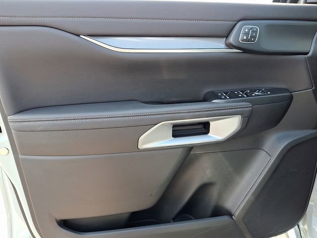 Used 2024 Ford Ranger Lariat w/ Trailer Tow Package image 12