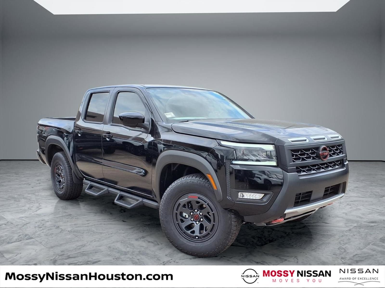 New 2026 Nissan Frontier PRO-4X w/ Tow Package
