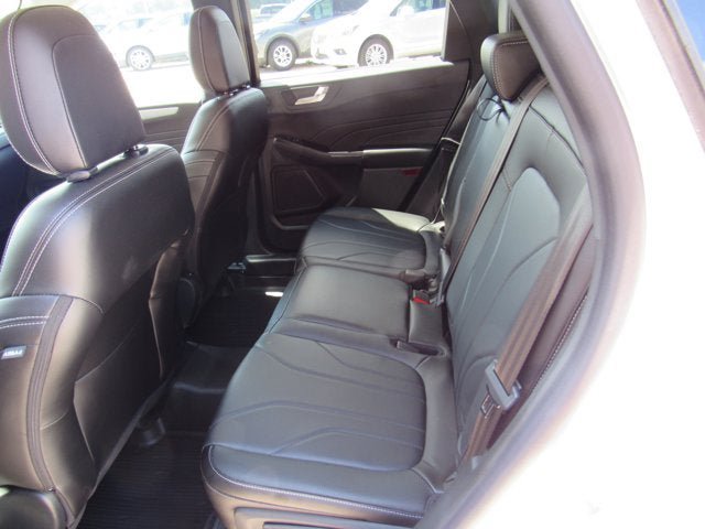 Used 2025 Ford Escape Platinum w/ Premium Technology Package AWD/4WD image 33
