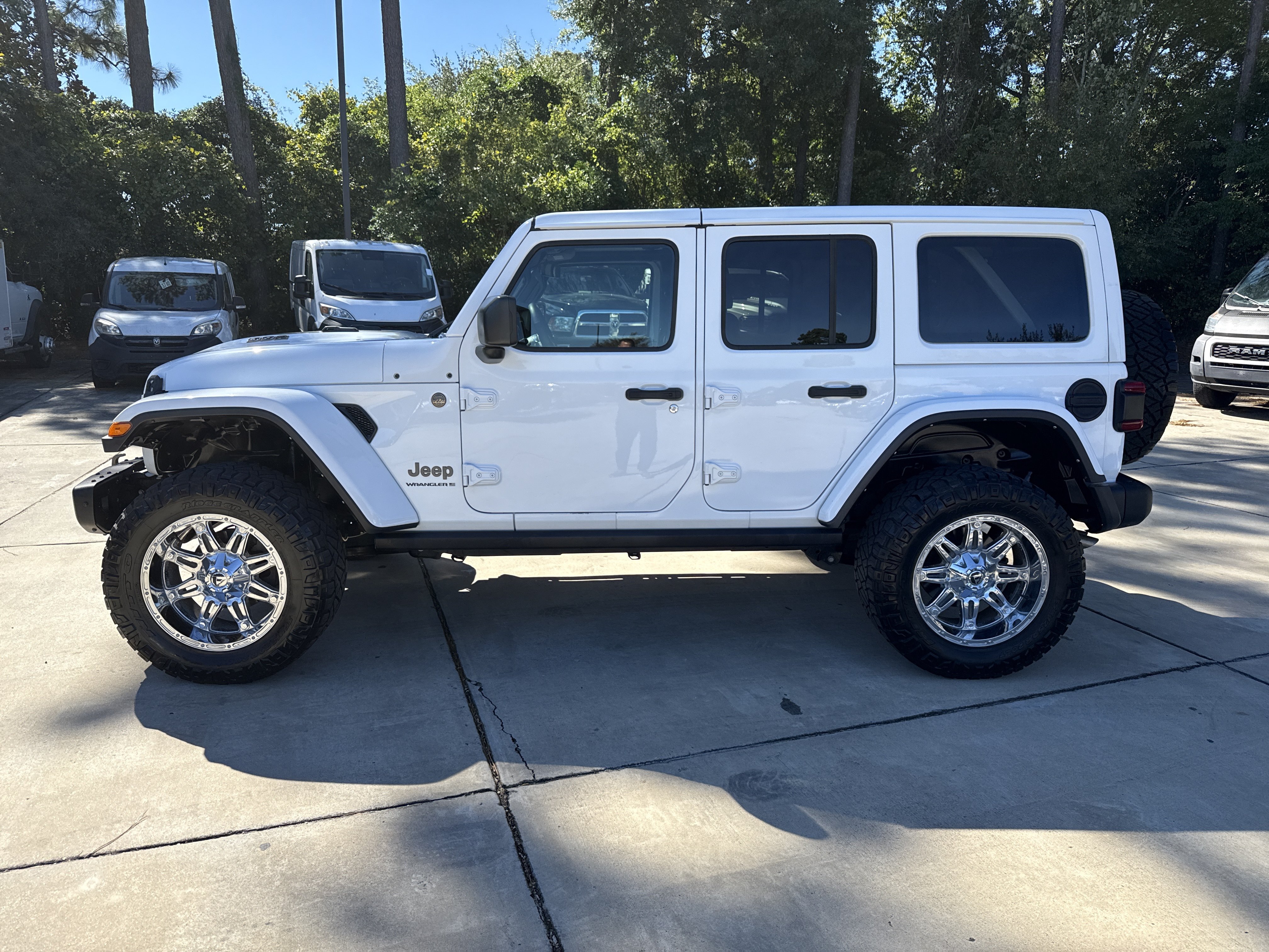 Used 2023 Jeep Wrangler Unlimited Rubicon 392 AWD/4WD image 6