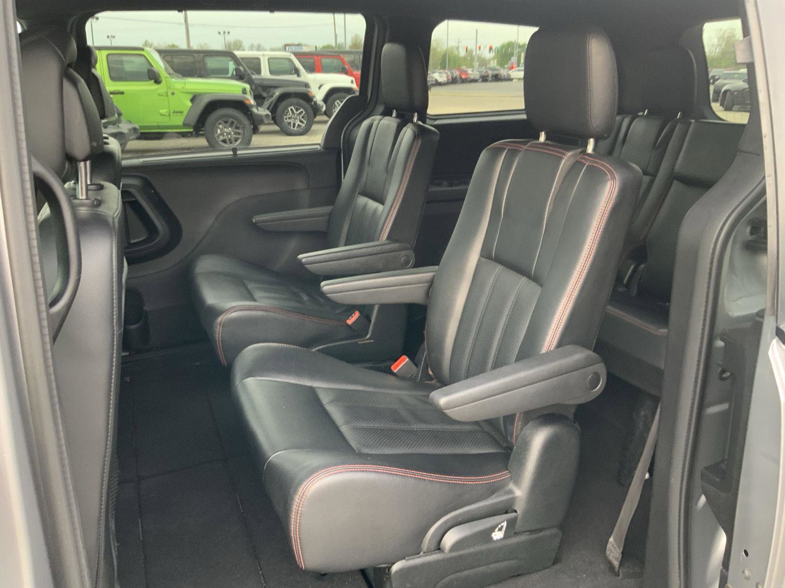 Used 2020 Dodge Grand Caravan GT image 46