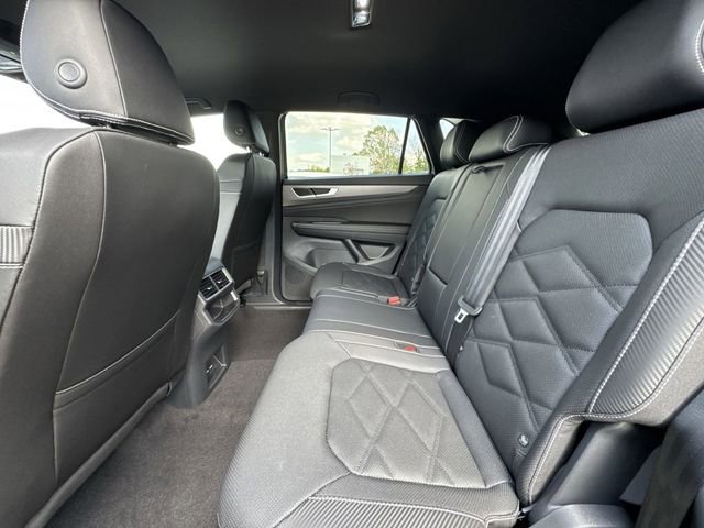 New 2026 Volkswagen Atlas Cross Sport SE image 9