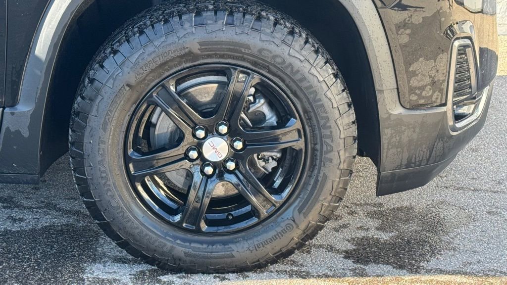 Used 2023 GMC Acadia AT4 image 4