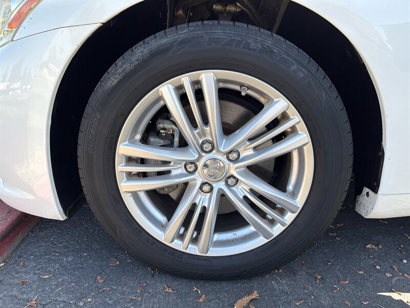 Used 2012 INFINITI G25 Journey RWD image 22
