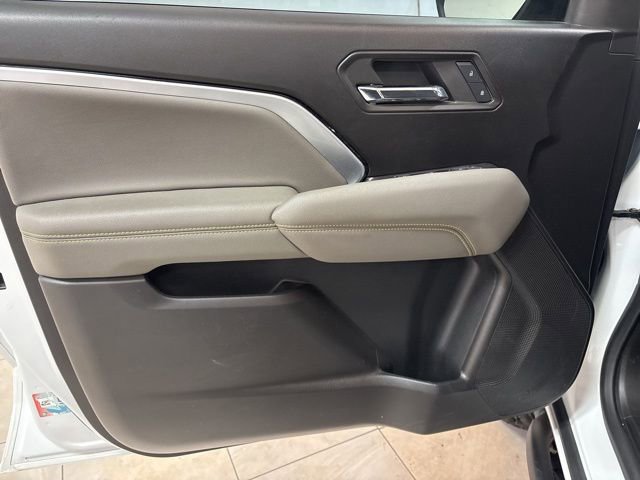 Used 2024 Chevrolet Colorado ZR2 w/ Safety Package AWD/4WD image 15