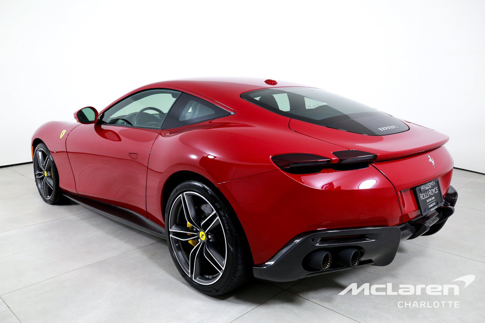 Used 2022 Ferrari Roma RWD image 6