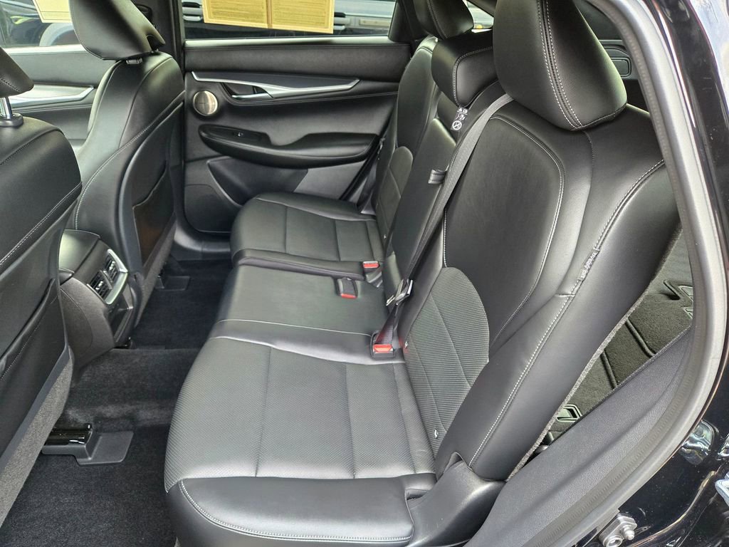 Used 2023 INFINITI QX55 Essential image 10