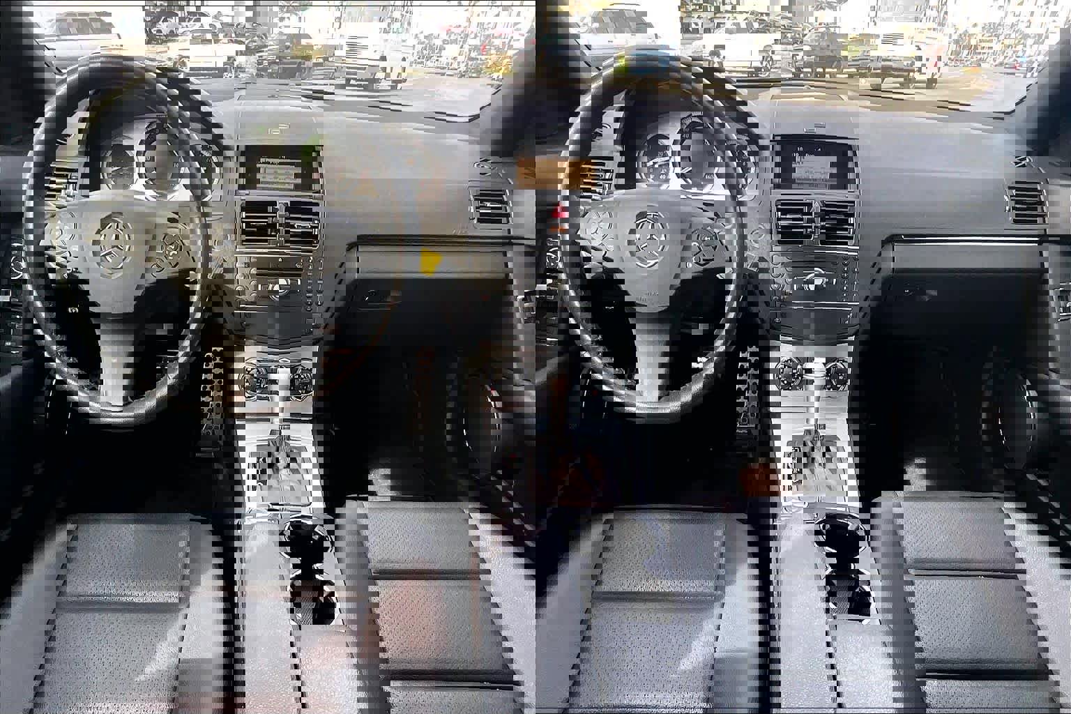 Used 2008 Mercedes-Benz C 300 Sport image 16