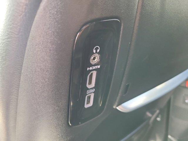 Used 2018 Chrysler Pacifica Touring-L Plus w/ S Appearance Package image 13