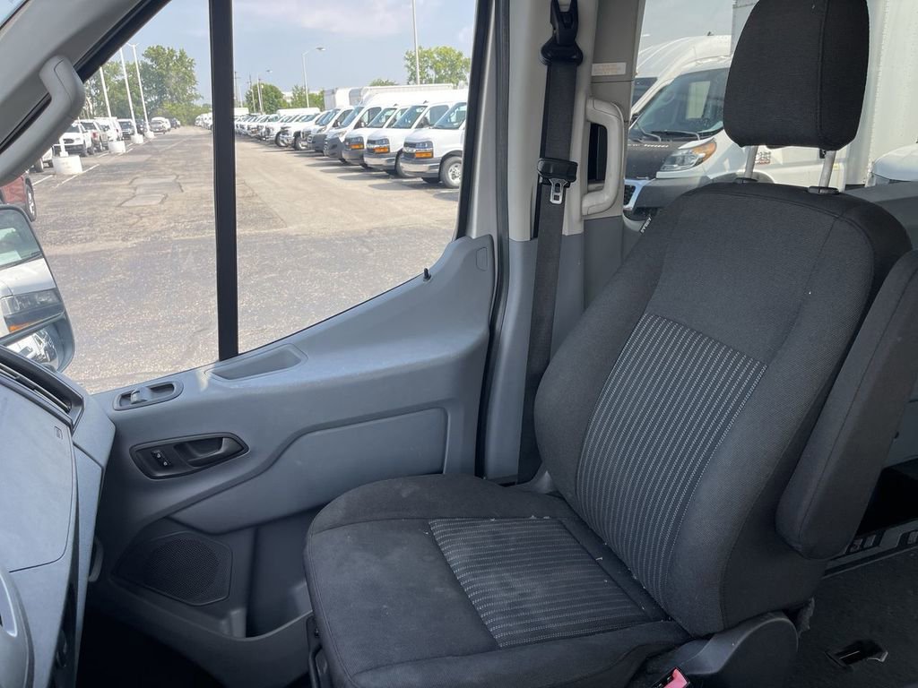 Used 2018 Ford Transit 350 XLT image 16