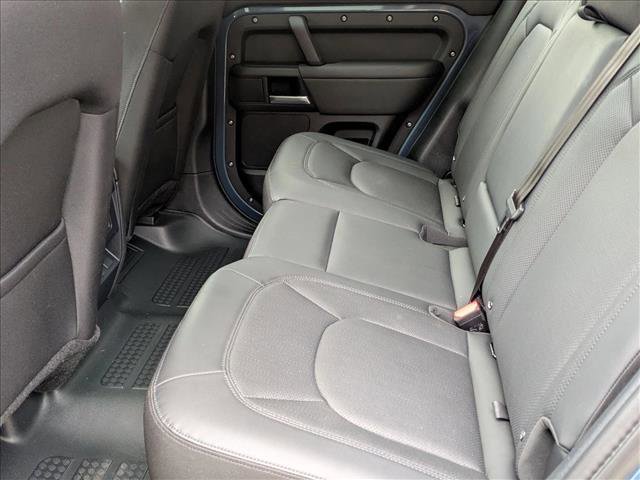 Used 2025 Land Rover Defender 110 S image 20