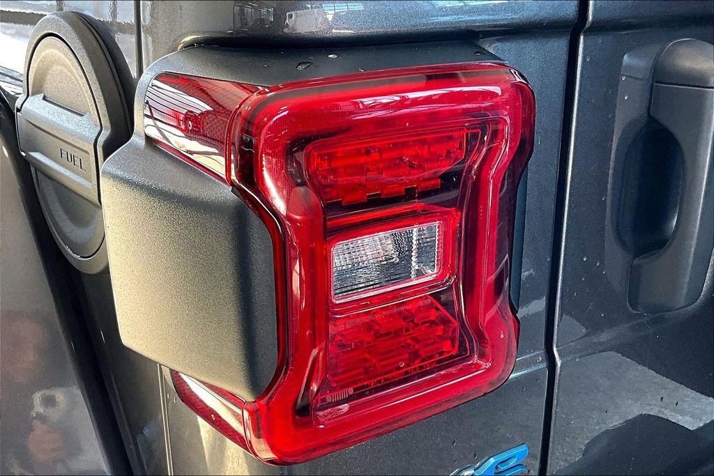 Used 2021 Jeep Wrangler Unlimited Sahara 4xe w/ Cold Weather Group image 31