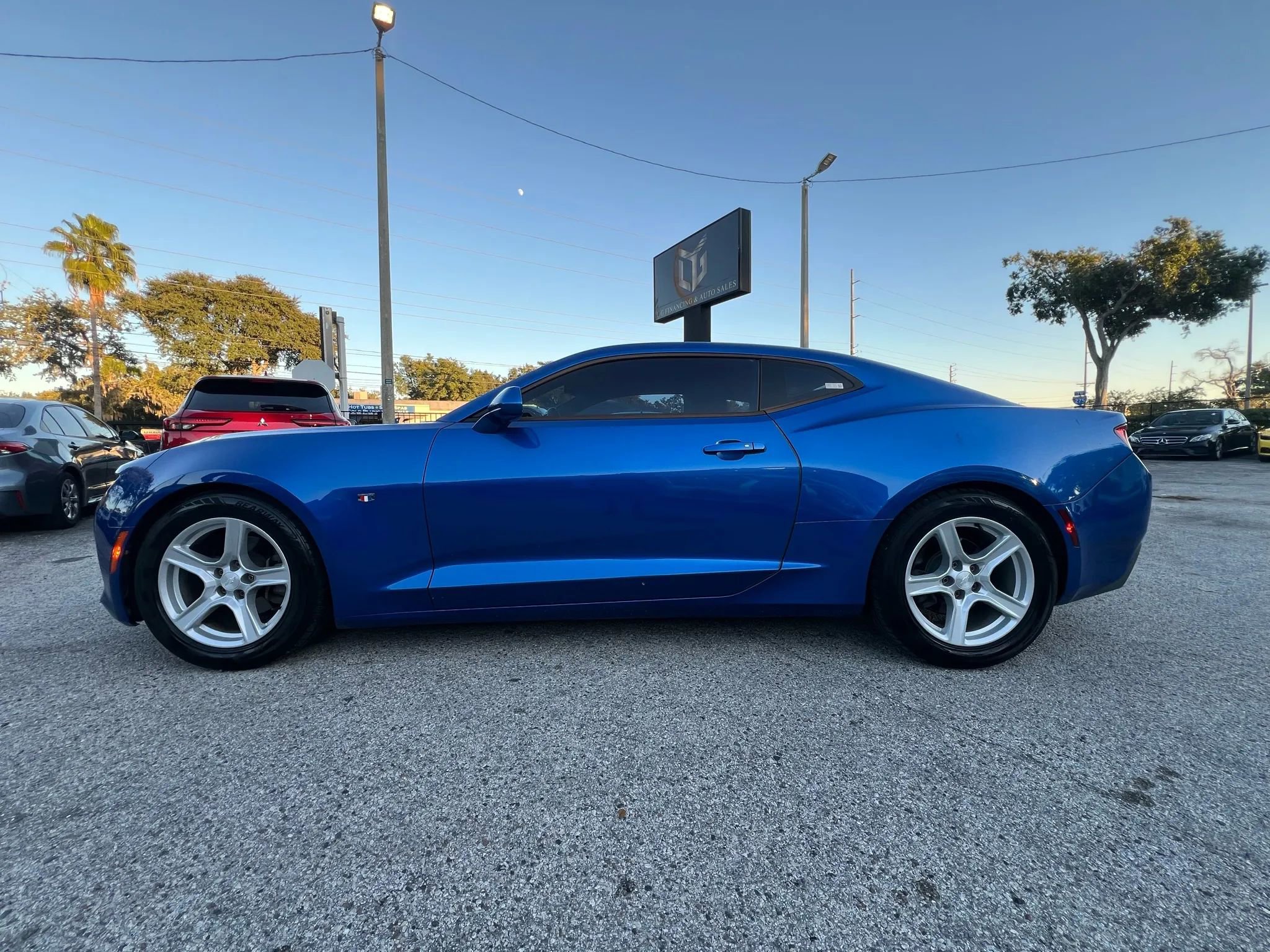 Used 2016 Chevrolet Camaro LT image 4