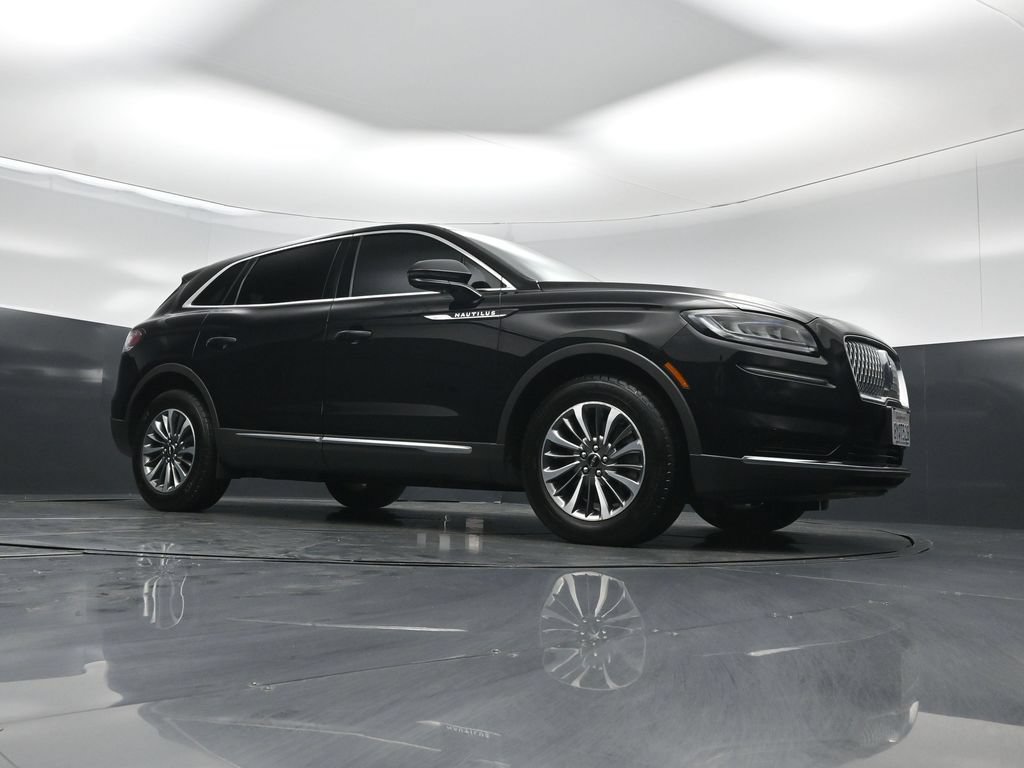 Used 2021 Lincoln Nautilus Reserve w/ Cargo Utility Package FWD image 3
