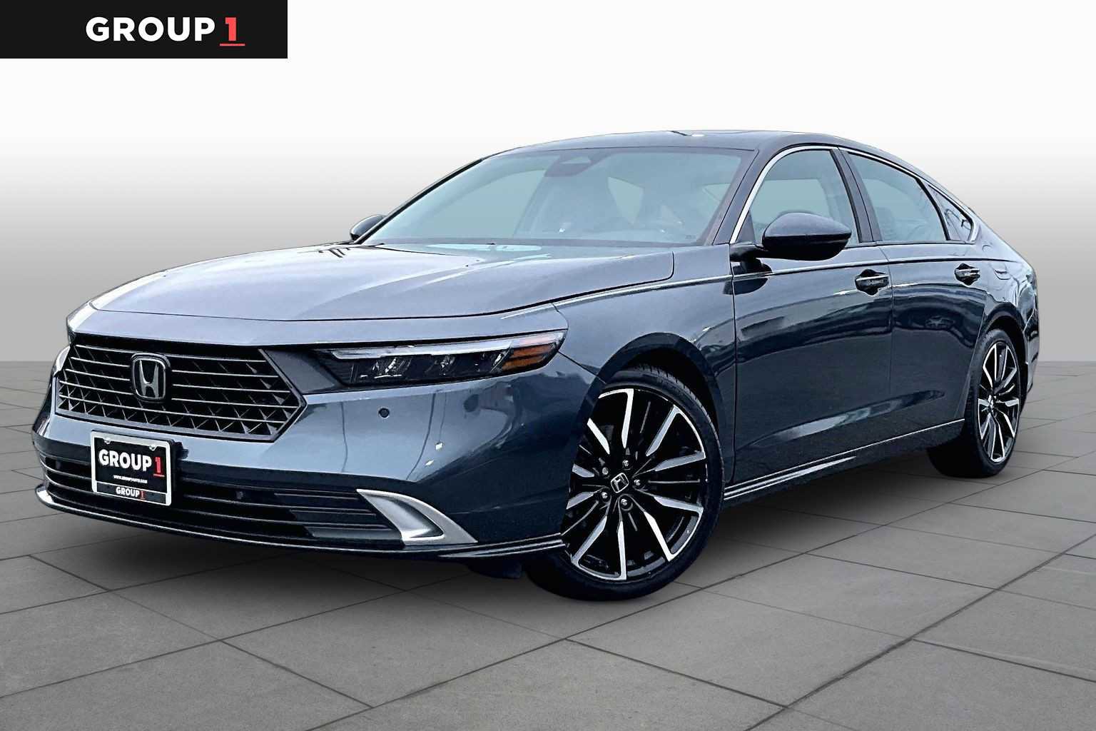Used 2023 Honda Accord Touring image 1
