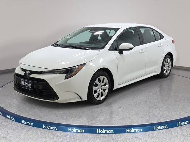 Certified 2025 Toyota Corolla LE FWD image 1