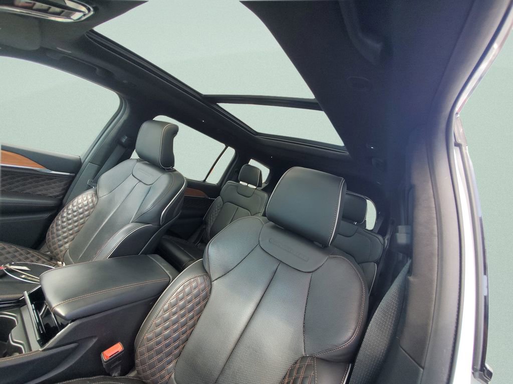 Used 2023 Jeep Grand Cherokee L Summit image 17