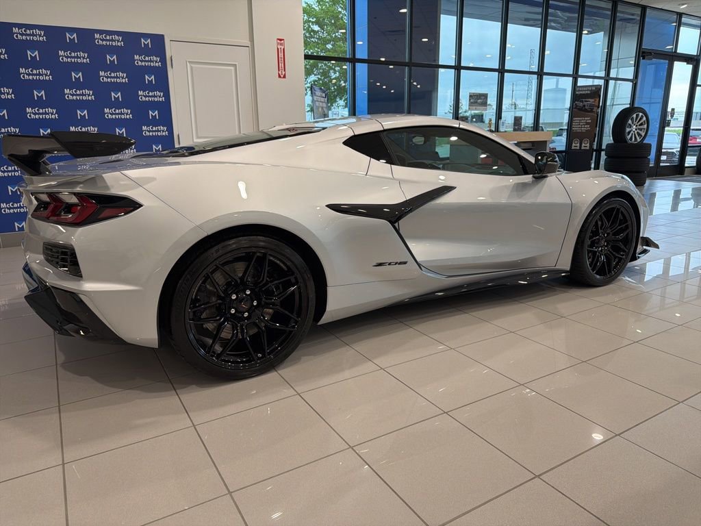 New 2026 Chevrolet Corvette Z06 RWD image 2