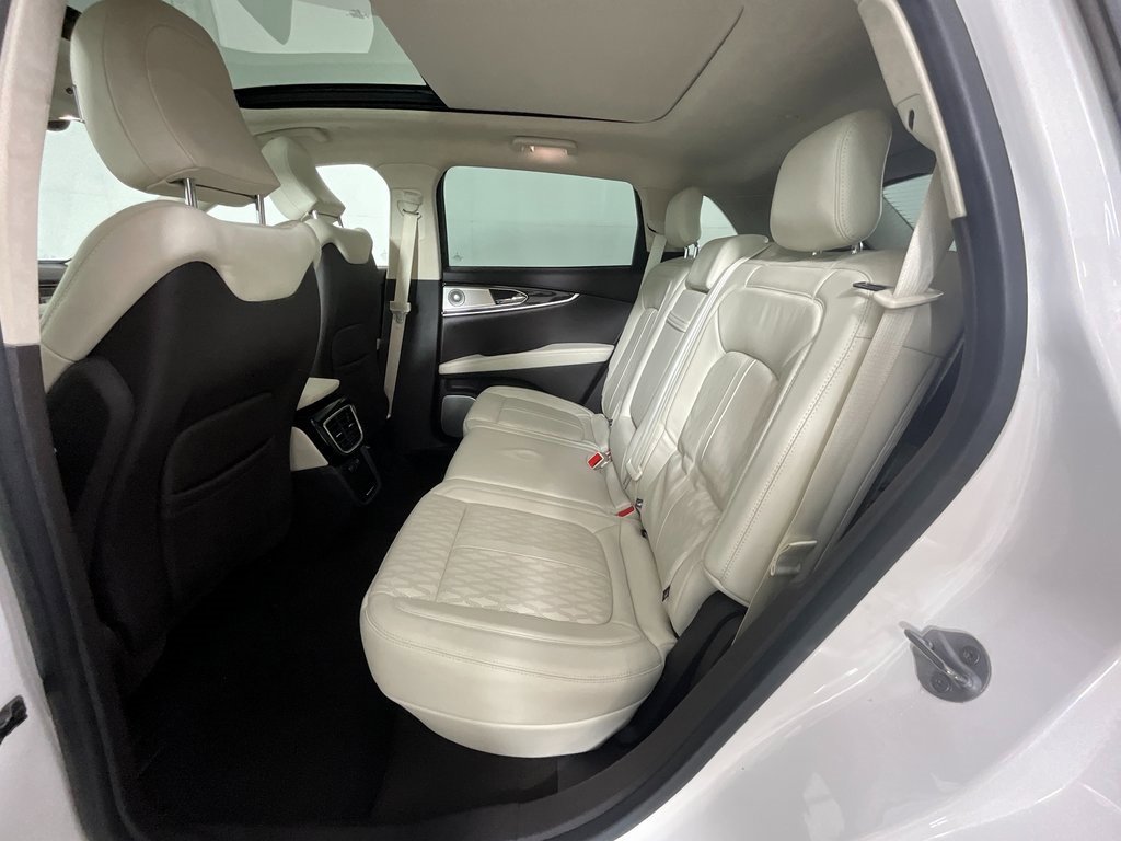 Used 2022 Lincoln Nautilus Black Label w/ Class II Trailer Tow Package image 25