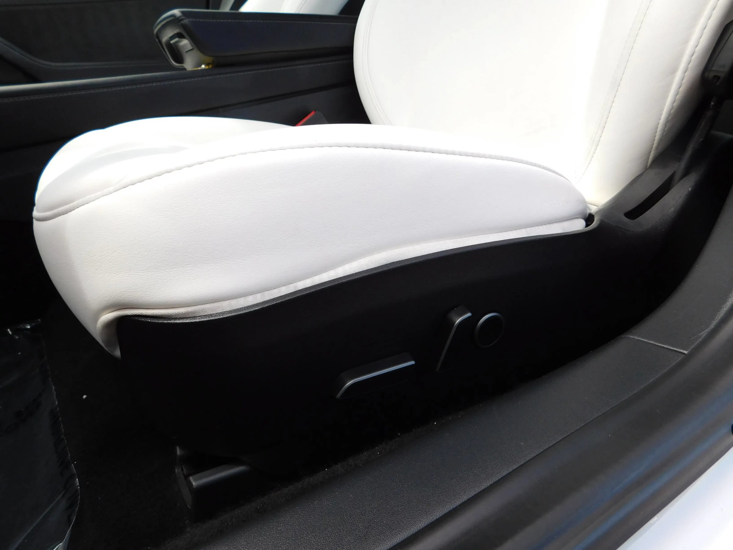 Used 2022 Tesla Model 3 Long Range AWD/4WD image 16