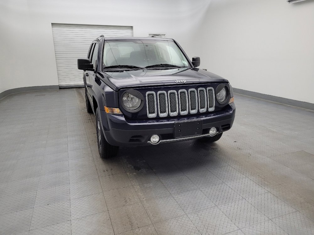 Used 2017 Jeep Patriot High Altitude image 14