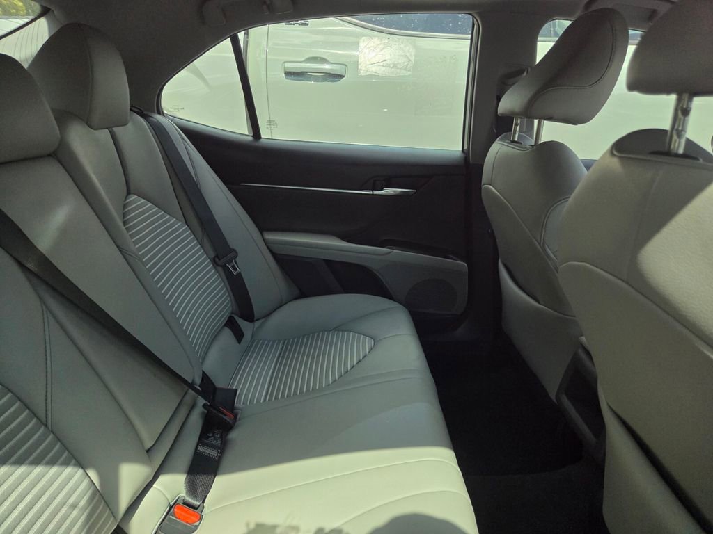 Used 2024 Toyota Camry SE w/ Convenience Package FWD image 10