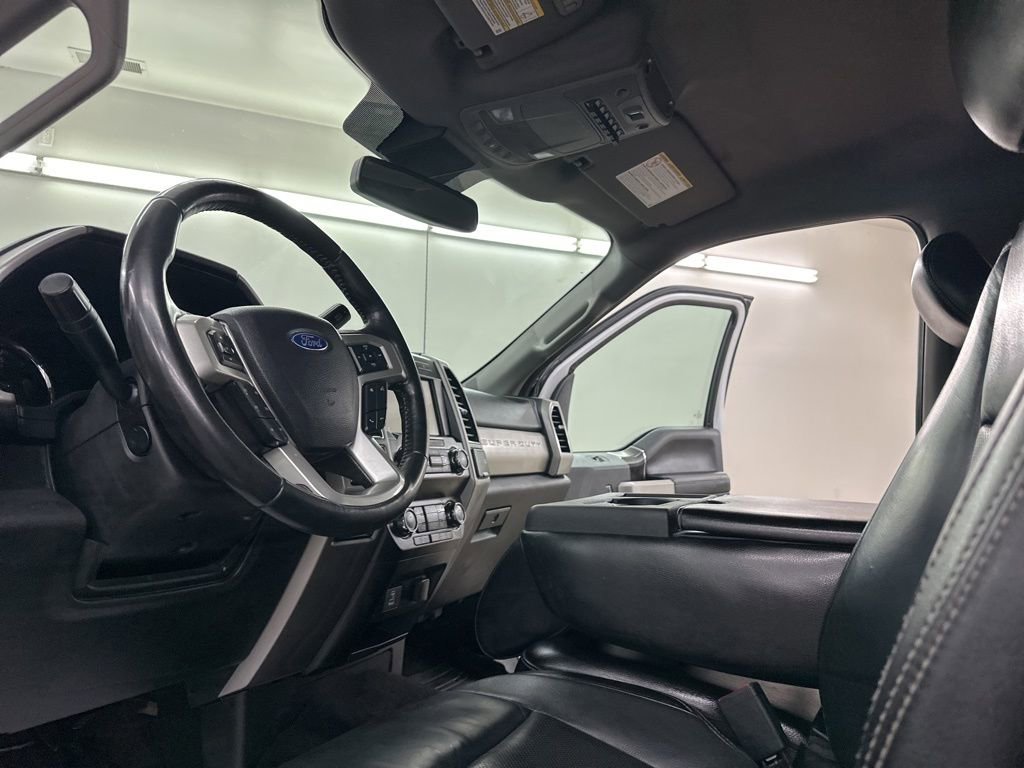 Used 2020 Ford F250 Lariat w/ Lariat Ultimate Package image 30