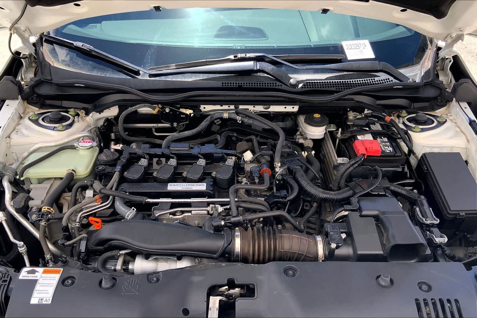 Used 2018 Honda Civic Sport Touring image 9