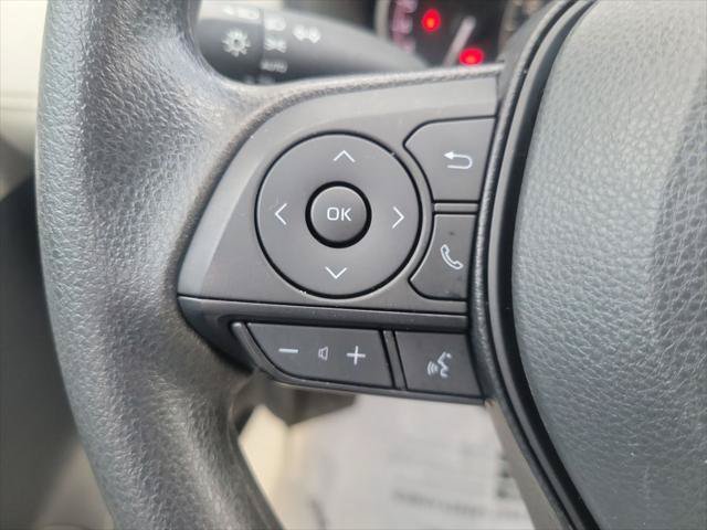 Certified 2025 Toyota RAV4 XLE FWD image 24