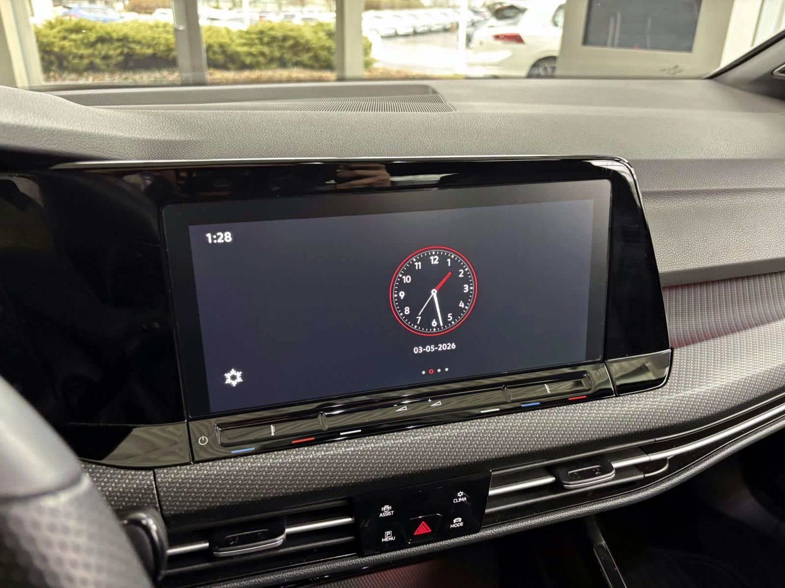 Used 2024 Volkswagen Golf R image 19