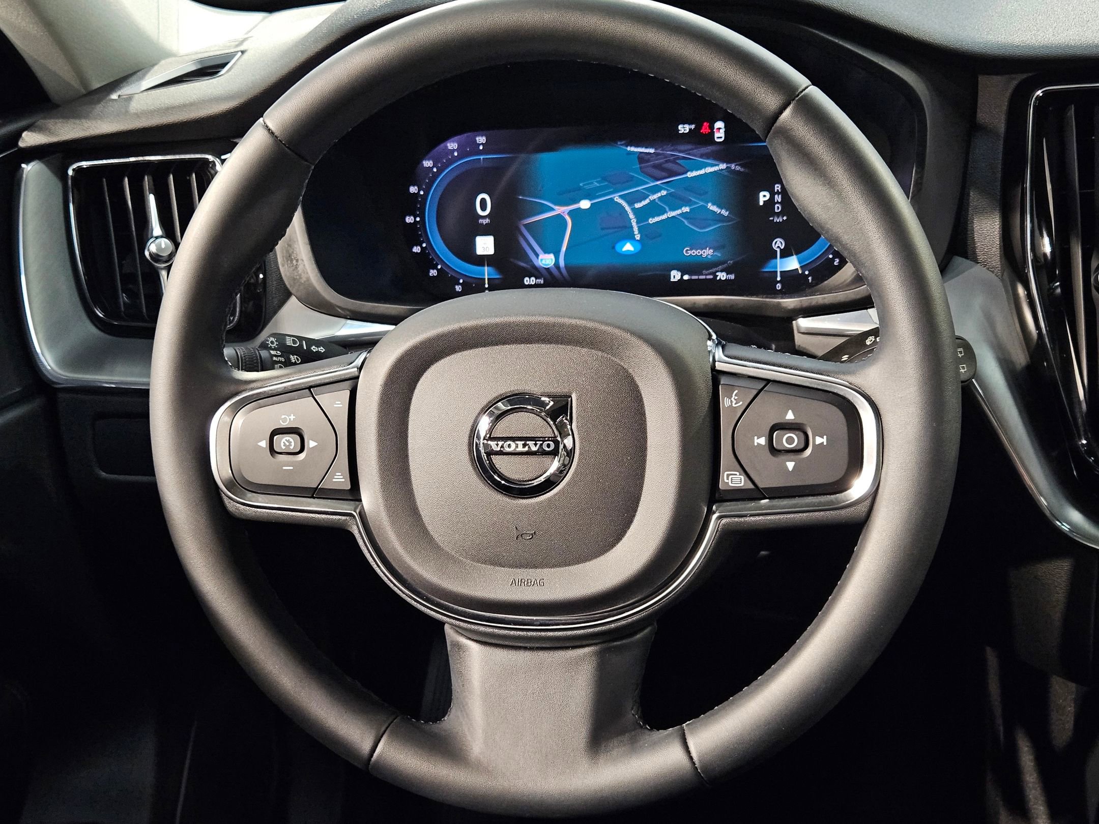 Used 2023 Volvo XC60 B5 Core image 27