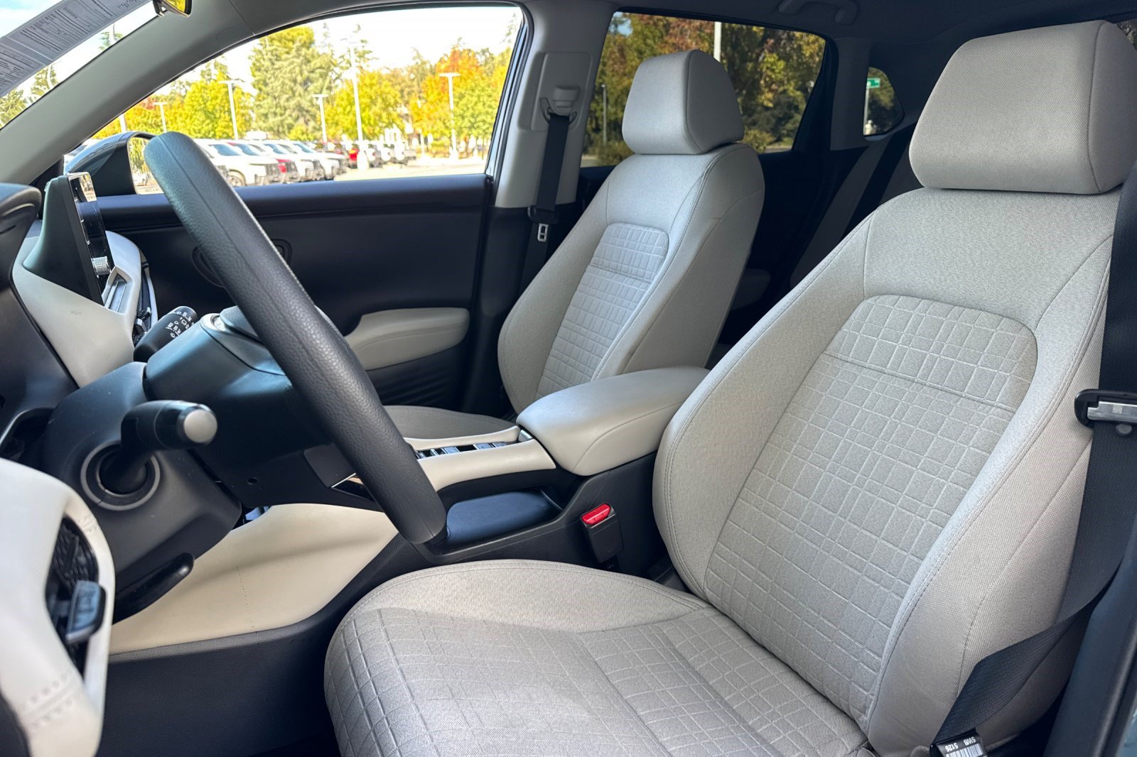 Used 2026 Honda HR-V LX image 5