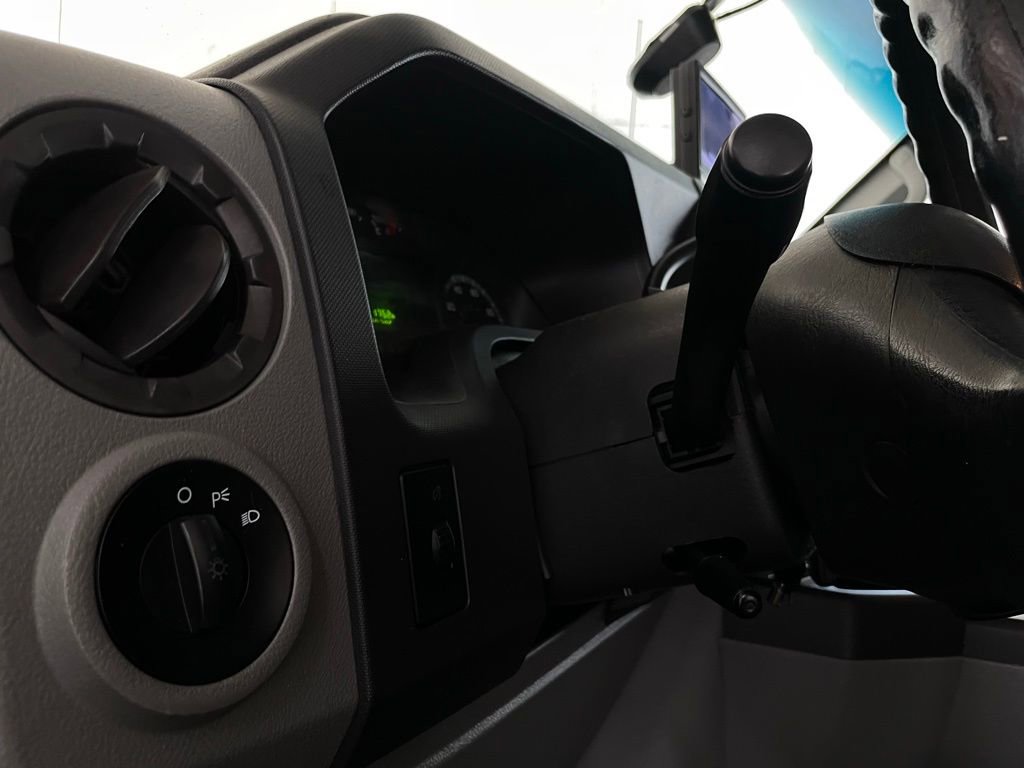 Used 2013 Ford E-450 and Econoline 450 Super Duty w/ PWR Locks & Windows Group RWD image 31