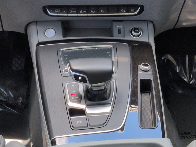 Used 2020 Audi Q5 Prestige AWD/4WD image 19
