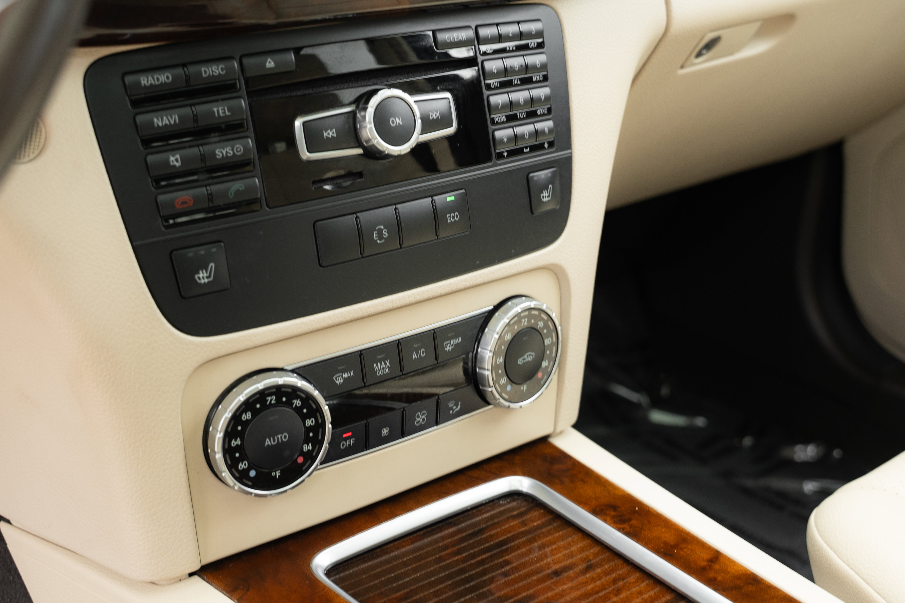 Used 2015 Mercedes-Benz GLK 350 4MATIC image 13