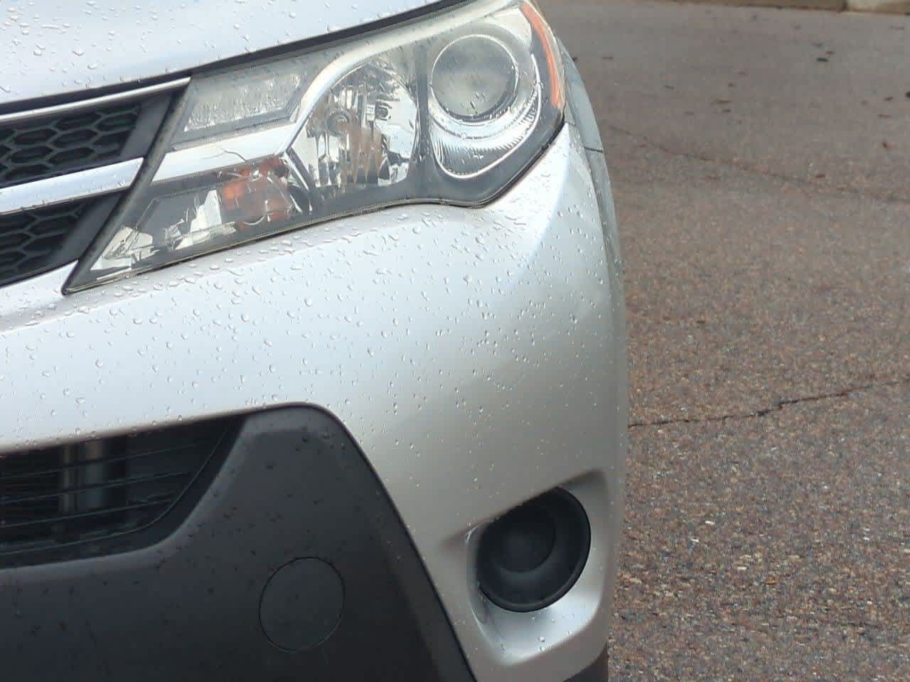 Used 2015 Toyota RAV4 LE AWD/4WD image 10