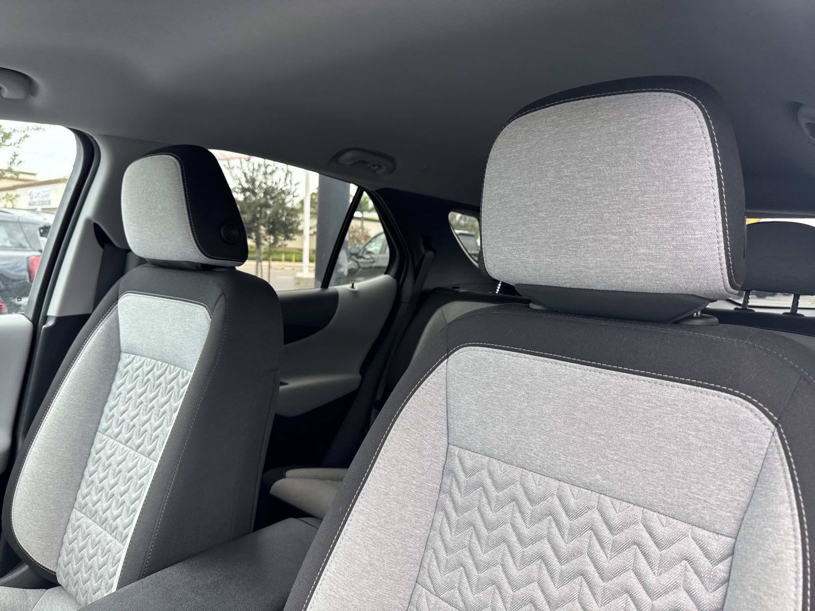 Used 2023 Chevrolet Equinox LS w/ LS Convenience Package FWD image 24