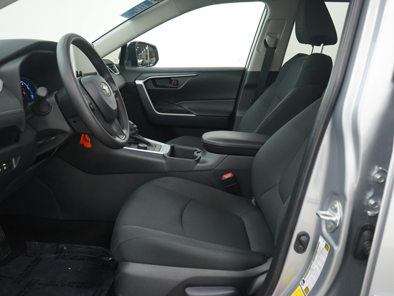Used 2025 Toyota RAV4 LE image 24