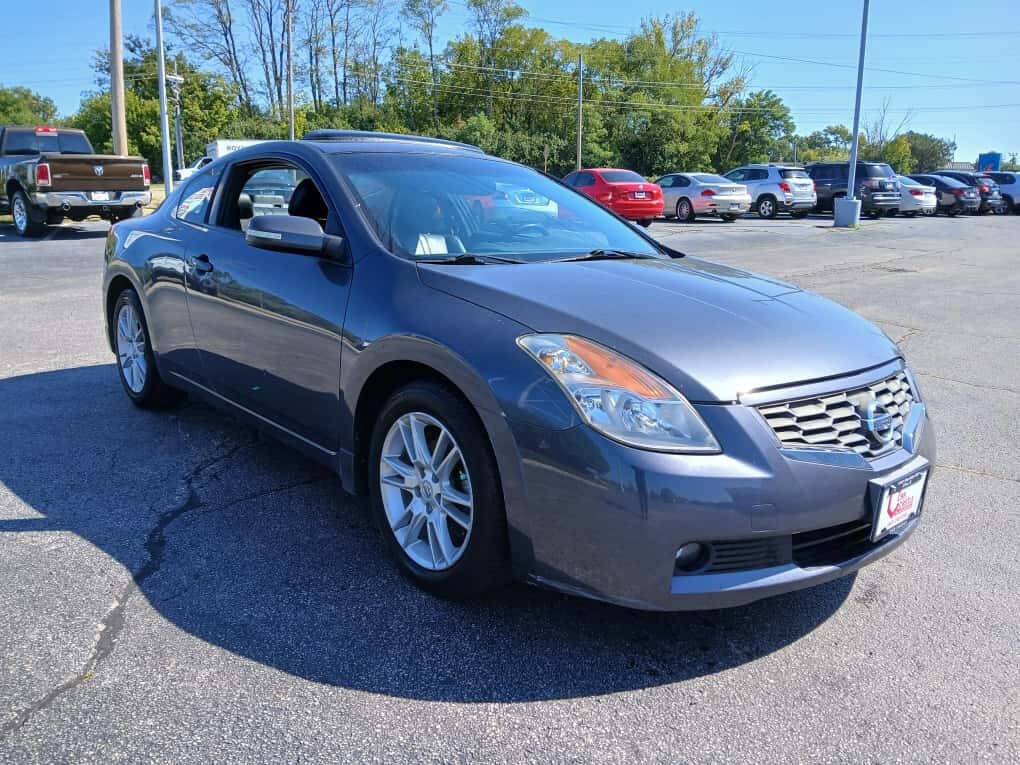 Used 2008 Nissan Altima 3.5 SE w/ Premium Pkg image 3