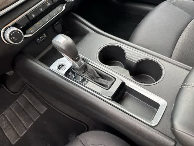 Used 2025 Nissan Altima 2.5 SV FWD image 27