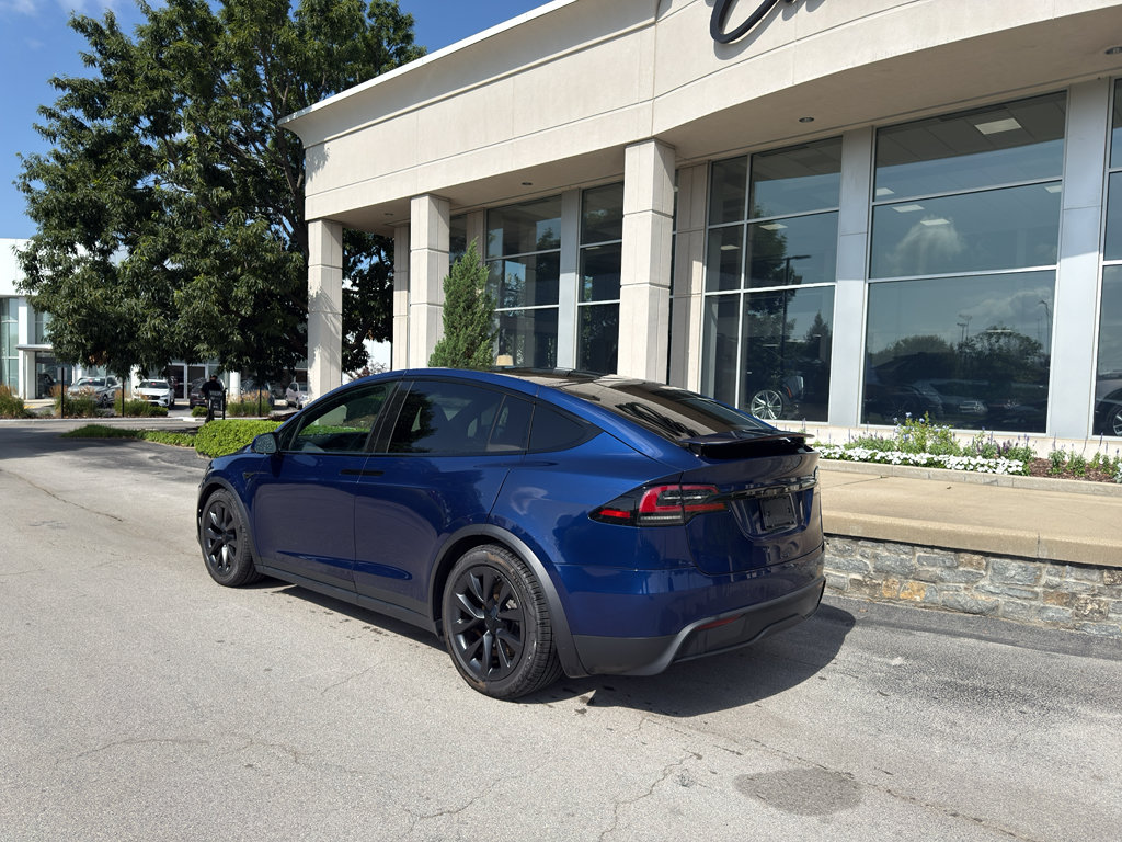 Used 2023 Tesla Model X AWD/4WD image 3