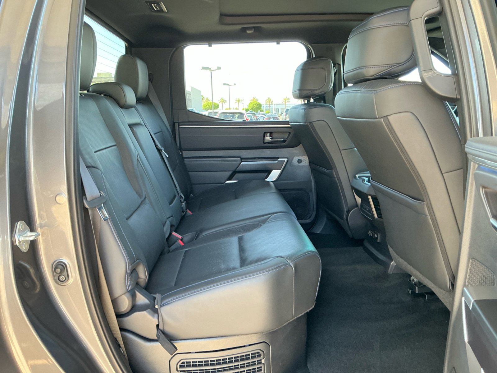 Used 2024 Toyota Tundra Platinum AWD/4WD image 18