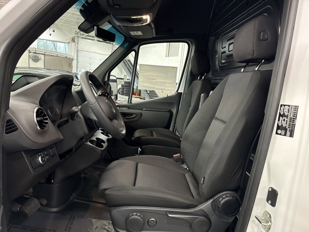 New 2025 Mercedes-Benz Sprinter 3500 image 24