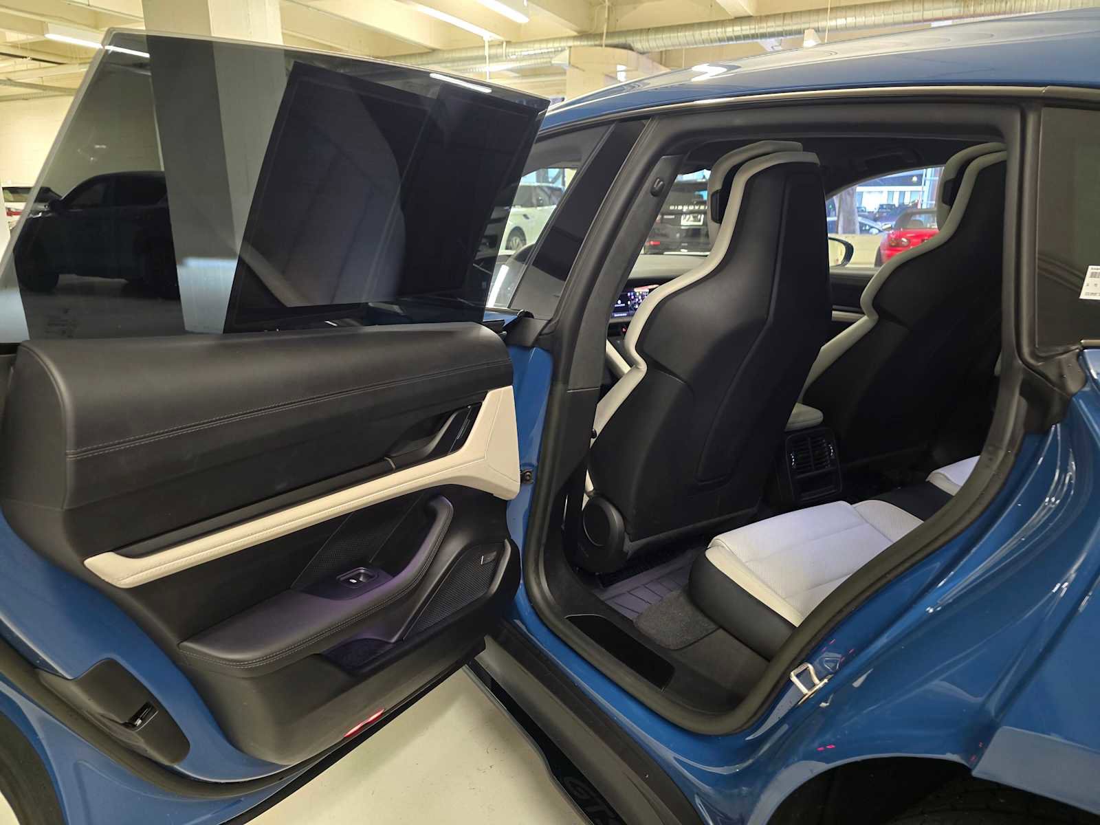 Used 2024 Porsche Taycan GTS image 18