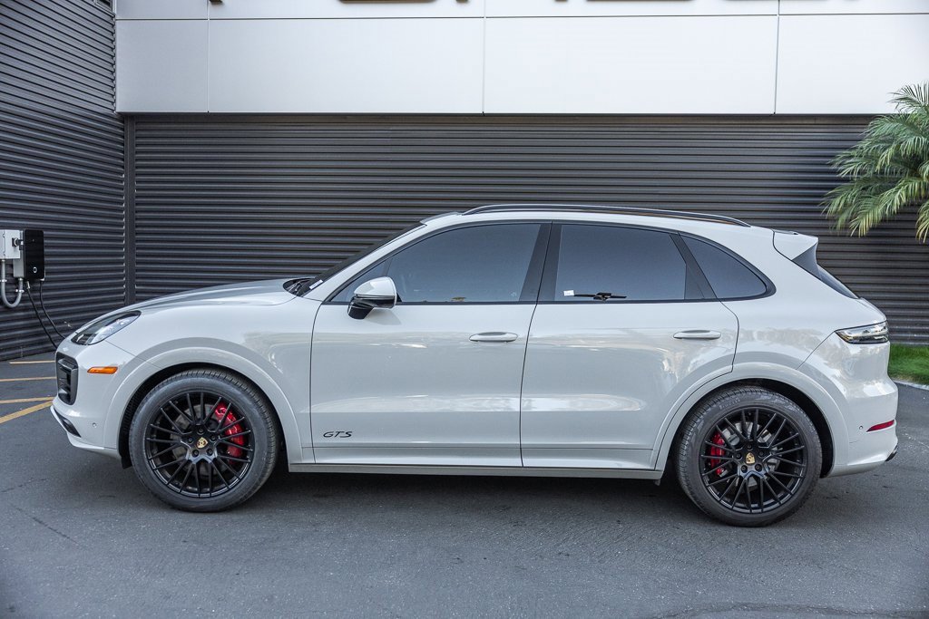 Certified 2023 Porsche Cayenne GTS image 2