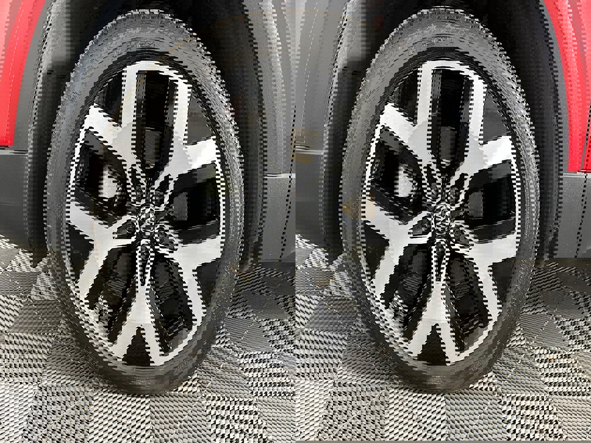 Used 2023 Volkswagen Taos SEL image 36