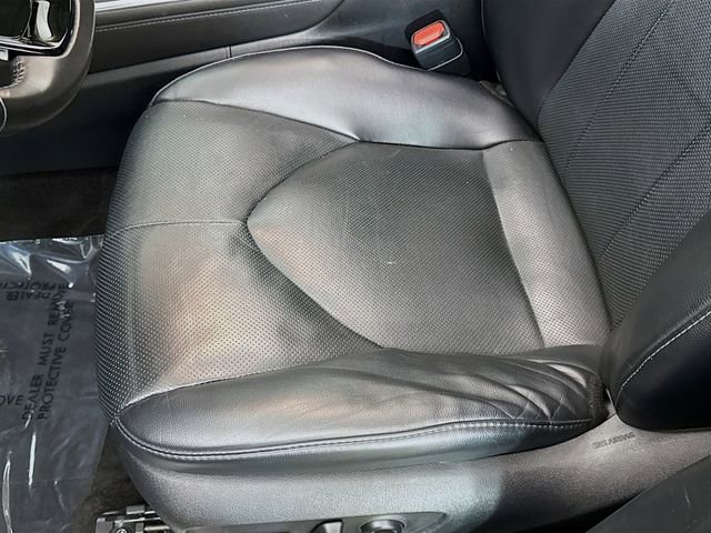 Used 2023 Toyota Highlander Limited image 19